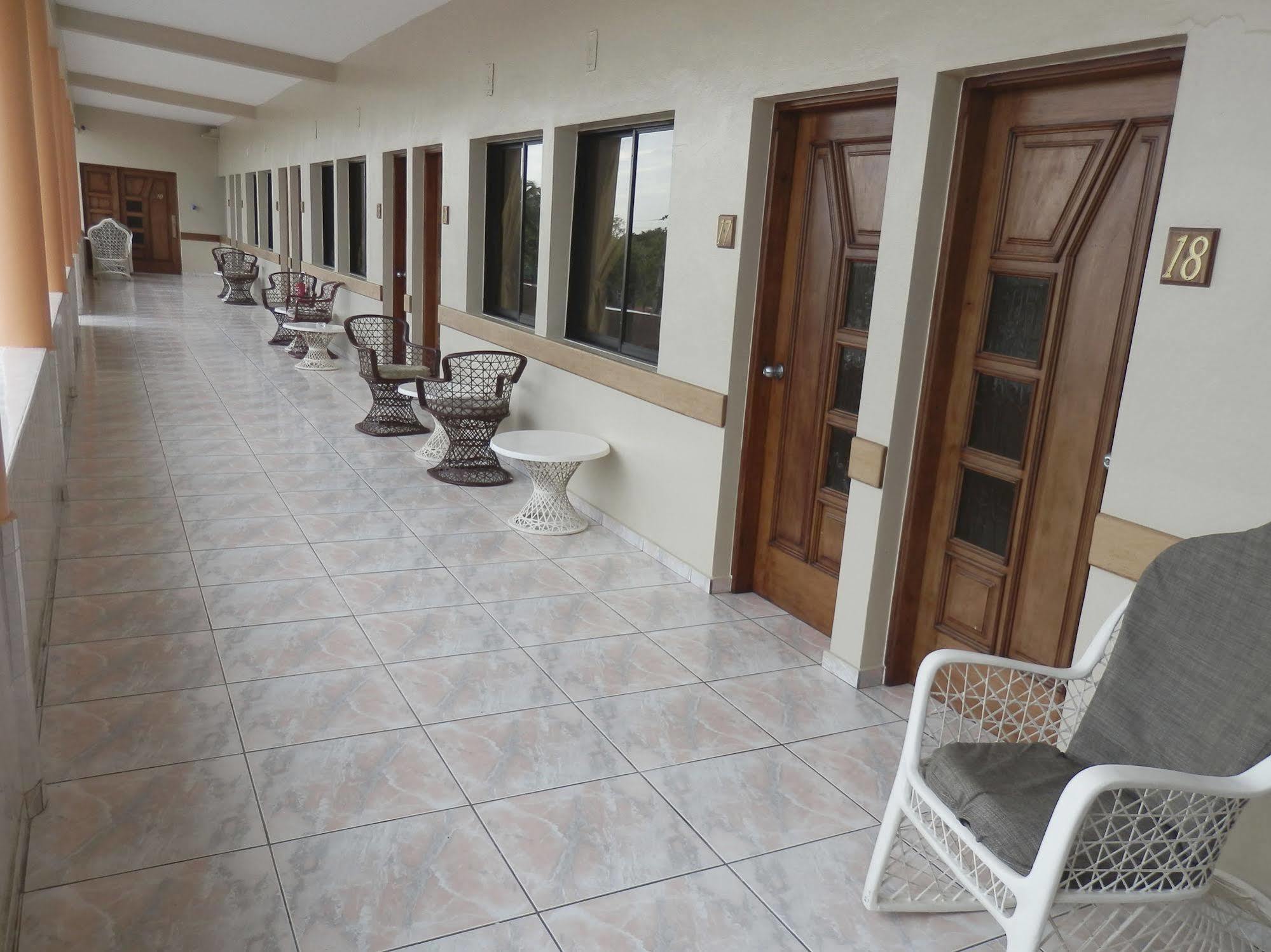 Hotel Garant & Suites Boca Chica Exterior photo